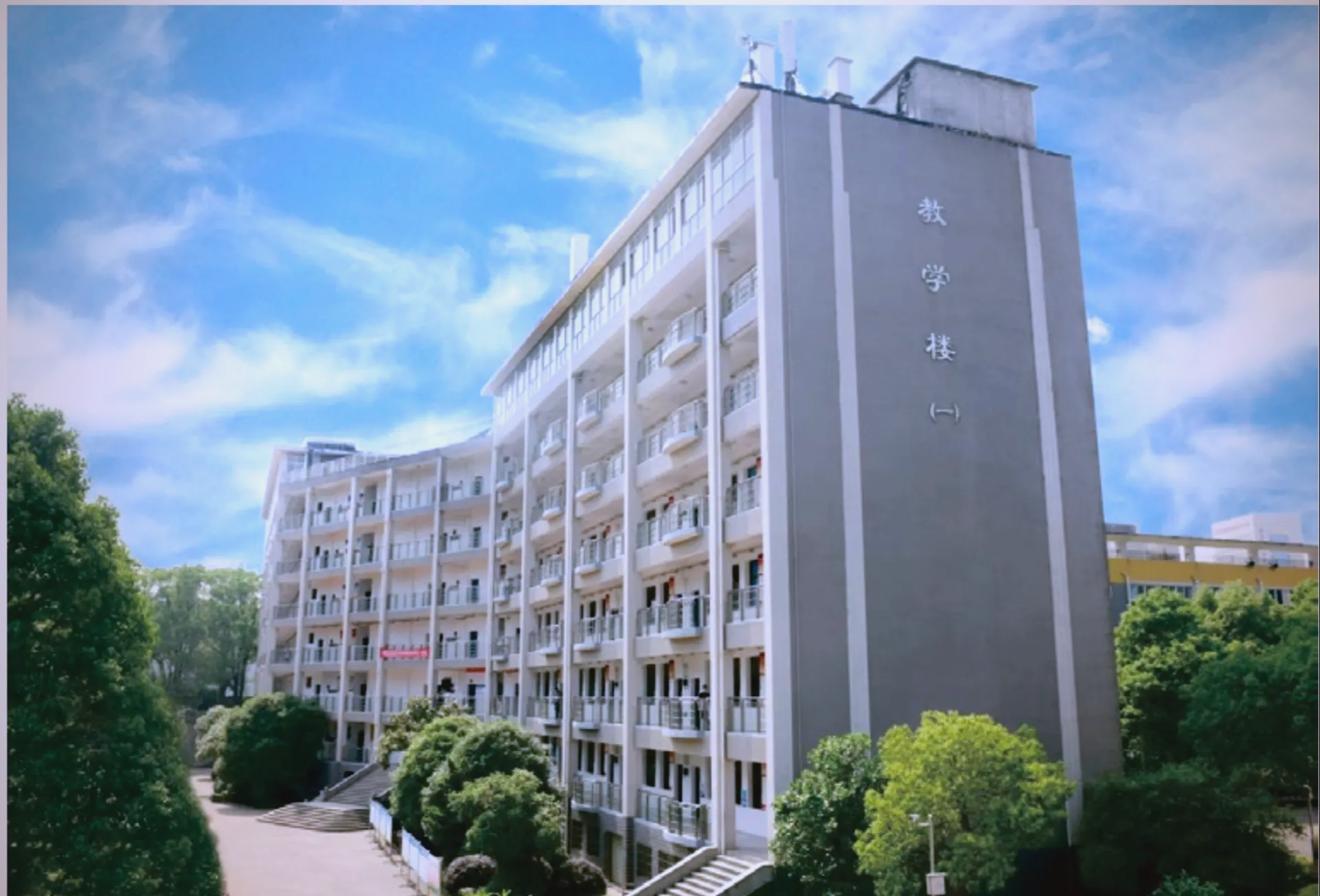 宁乡市职业中专学校校园图片