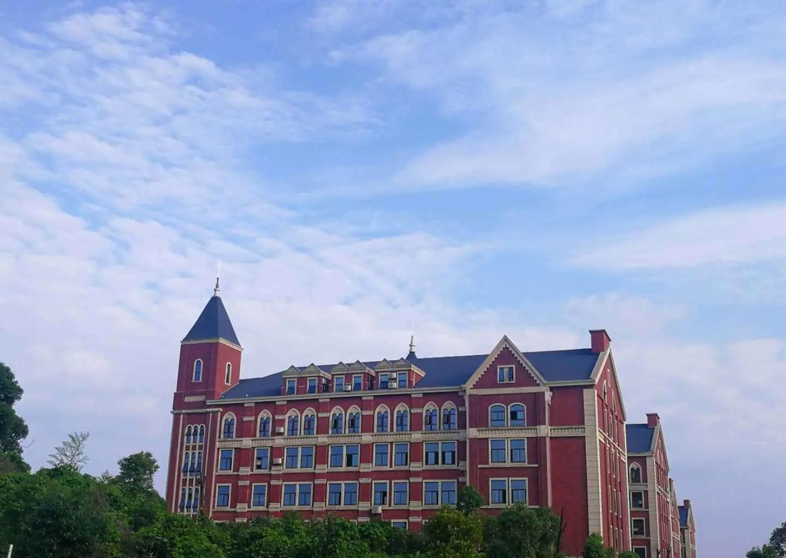 湖南电子科技职业学院(中职部)校园图片