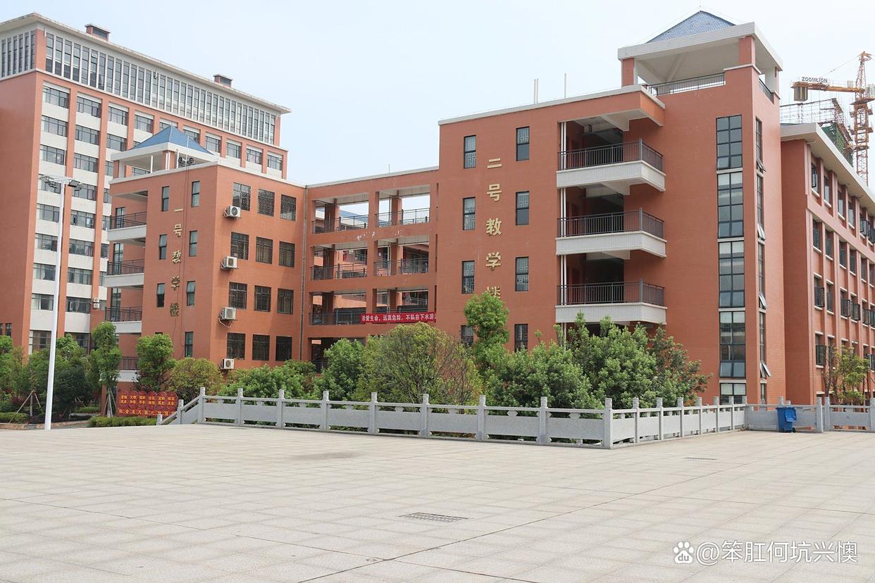湖南省中南艺术学校校园图片