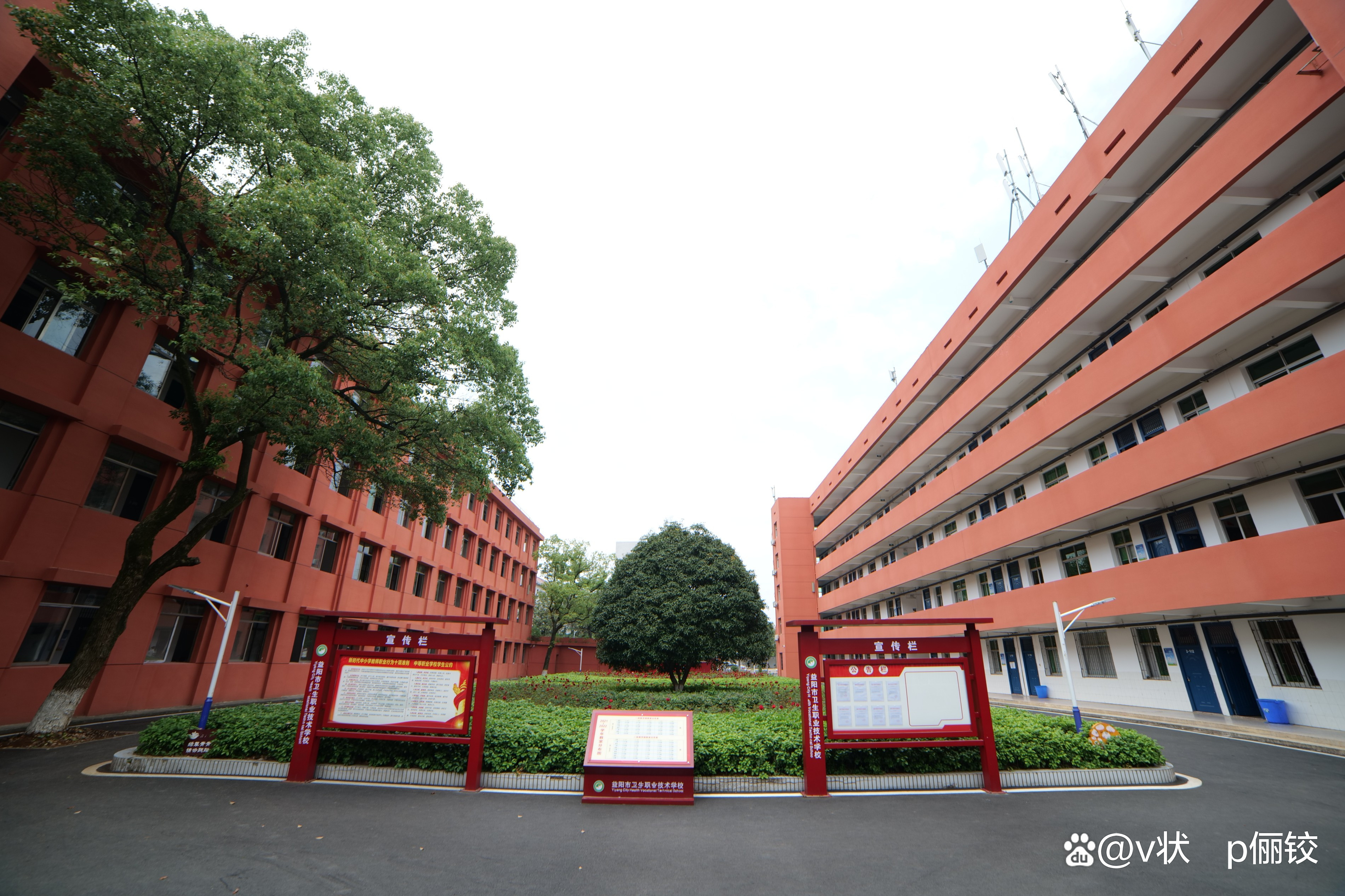 长沙科技工程学校校园图片