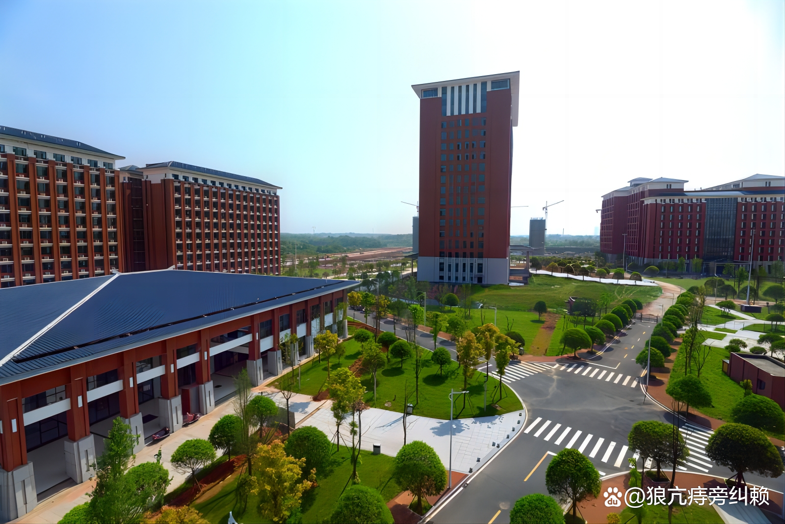 株洲市工业中等专业学校校园图片