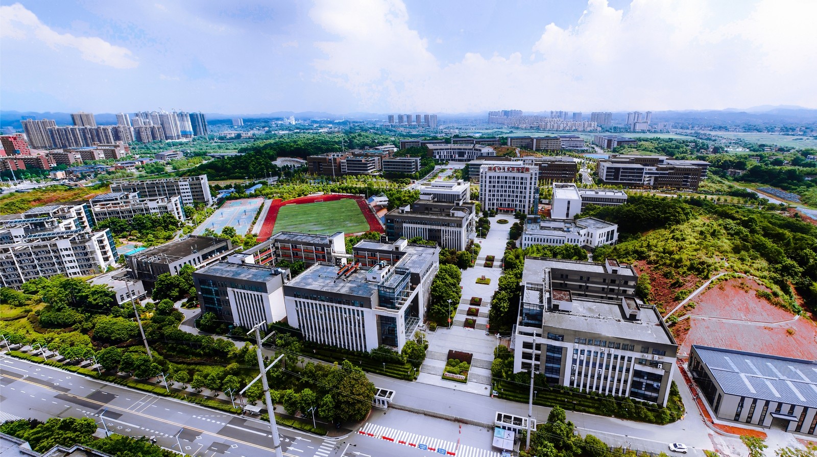 湖南省商业职业中等专业学校校园图片