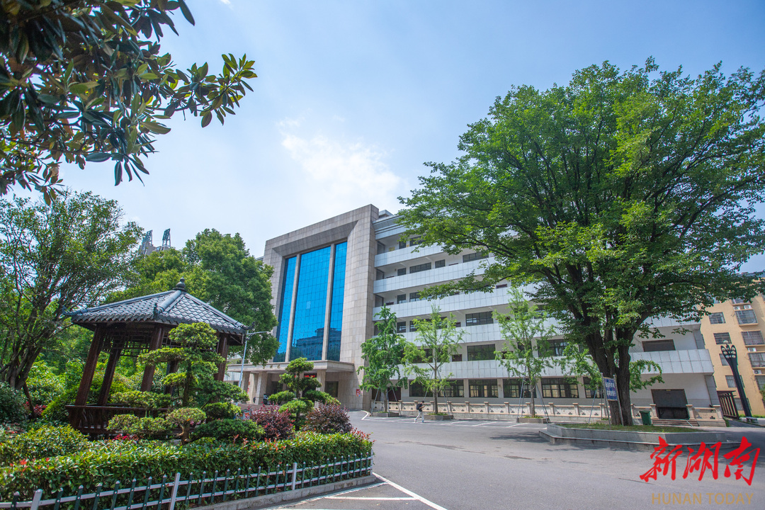 衡阳县职业中专校园图片