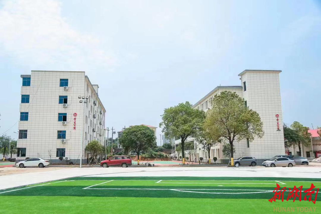 衡阳广深铁航工程学校有限公司校园图片