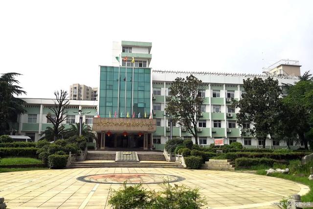 衡阳湘南博远职业学校校园图片