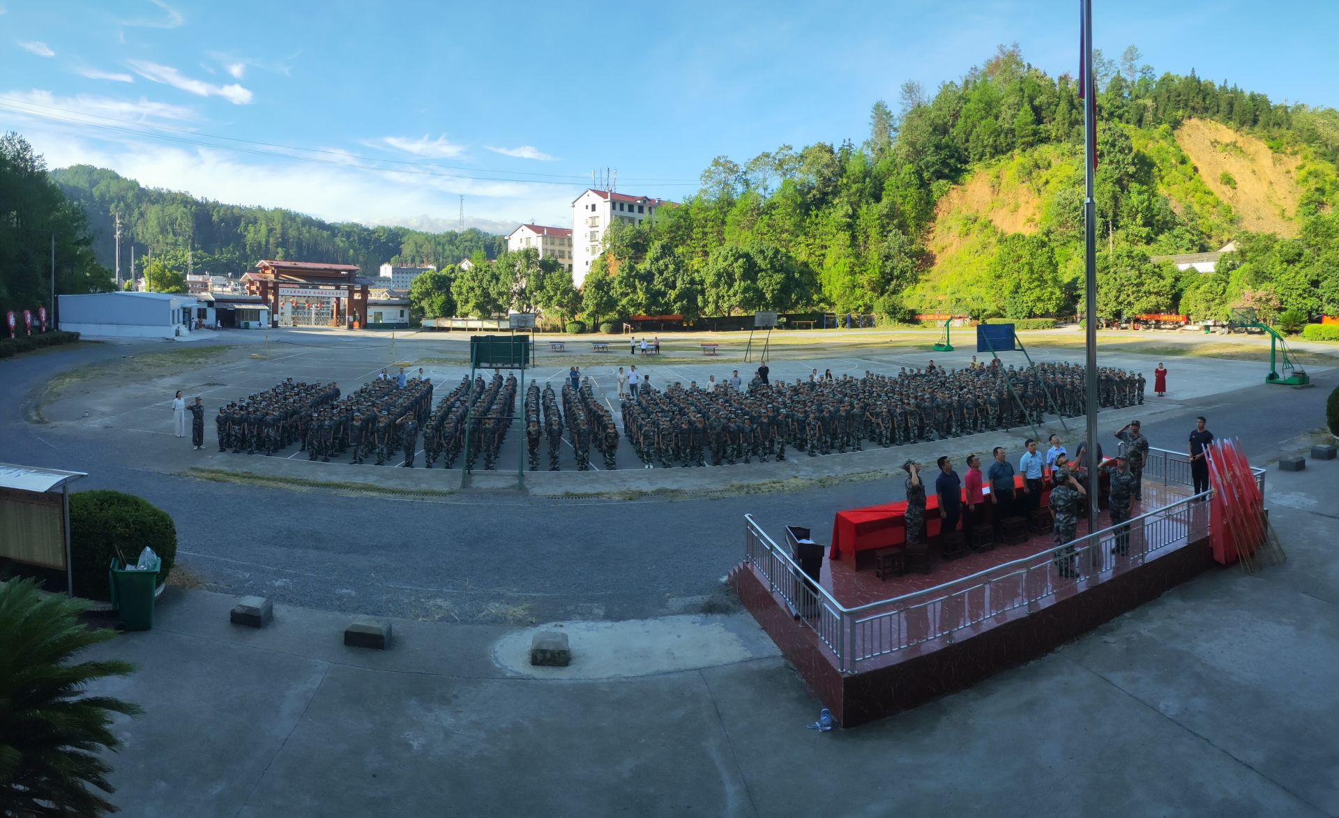 绥宁县职业中等专业学校校园图片