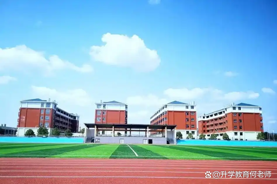 隆回县湖湘中等职业技术学校有限公司校园图片