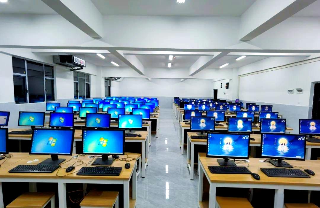 邵阳县湖达职业技术学校有限公司校园图片