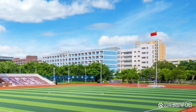 岳阳市潇湘科技职业学校校园图片