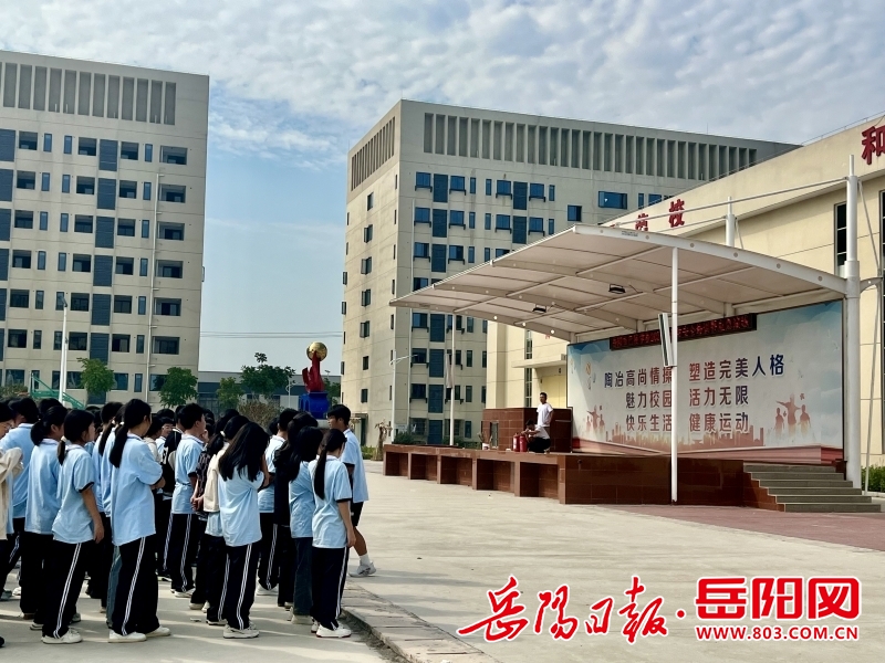 岳阳市巴陵职业技术学校校园图片