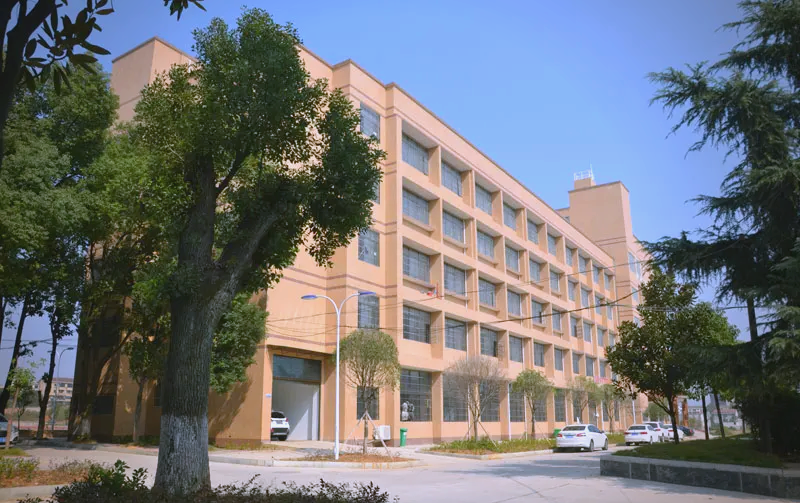 平江县璐璐艺术职业学校校园图片