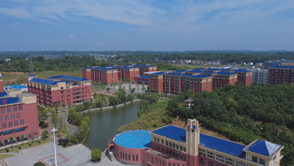 桃源县职业中等专业学校校园图片