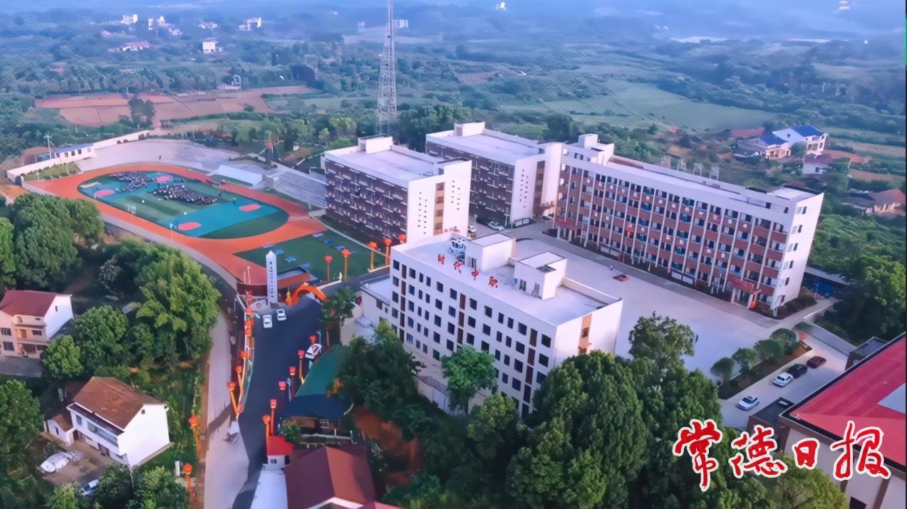 常德时代中等职业学校校园图片