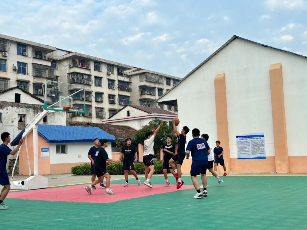 汉寿县飞翔职业学校校园图片