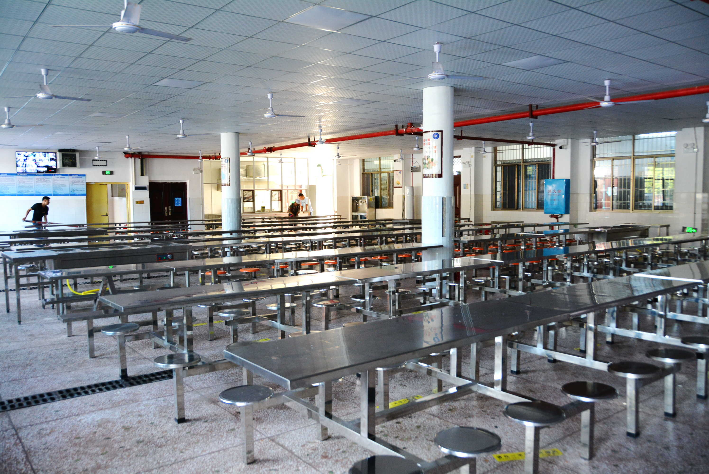 慈利县海翔科技职业高中有限公司校园图片