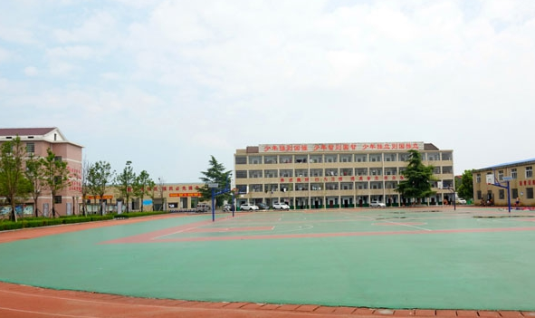 益阳东方职业技术学校校园图片