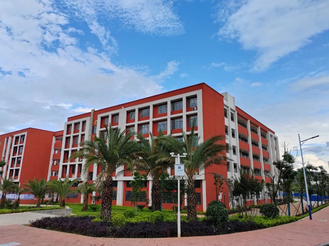 宜章县中等职业技术学校校园图片