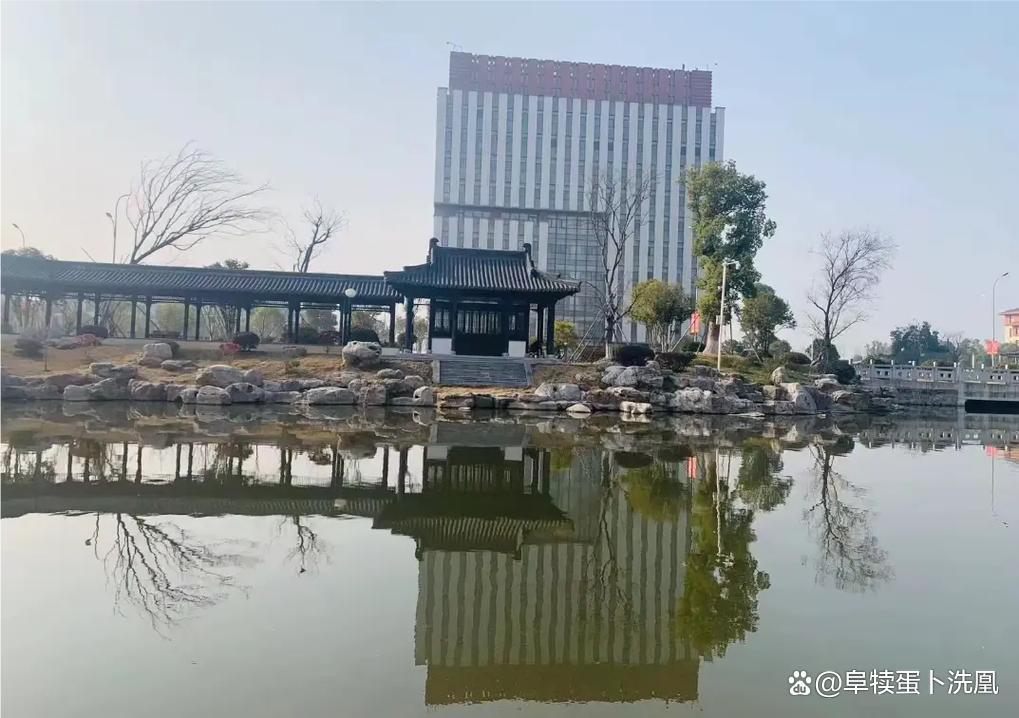 郴州市城市经济中等职业技术学校校园图片