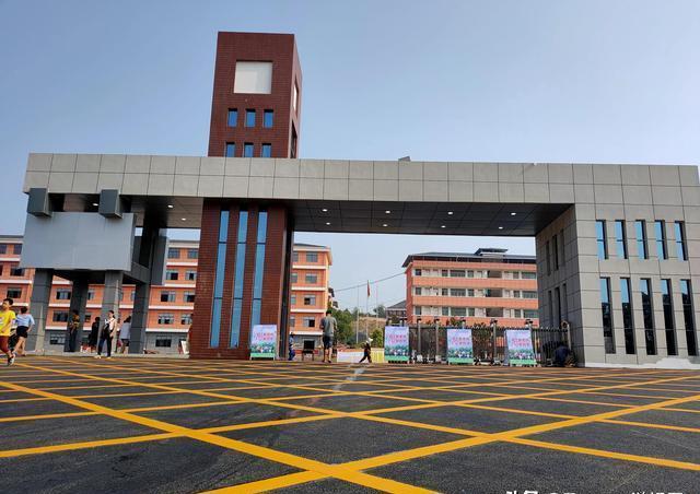 祁阳市职业中等专业学校校园图片