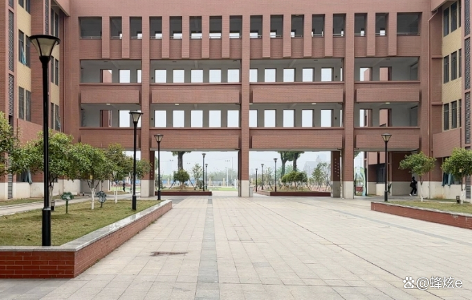 永州湘南旅游学校校园图片