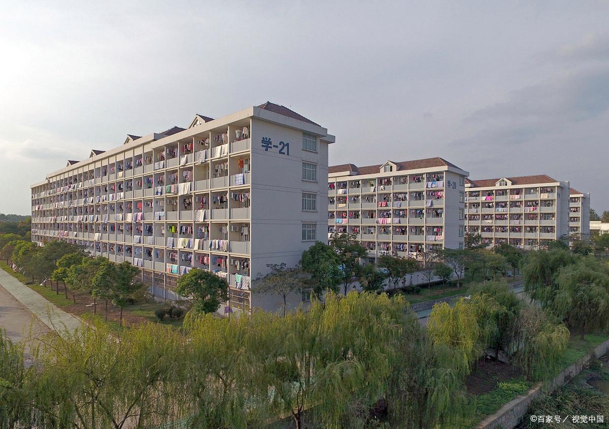 沅陵县三维电脑职业学校校园图片