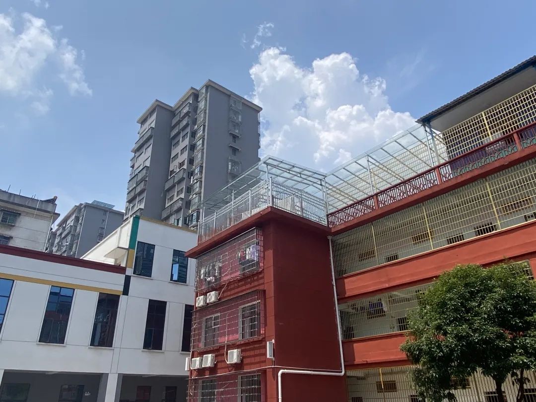 娄底市艺术职业学校校园图片