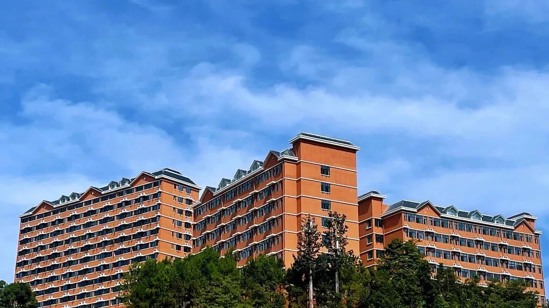 郴州市远恒佳南岭中等职业学校 郴州市远恒佳南岭中等职业学校校园图片